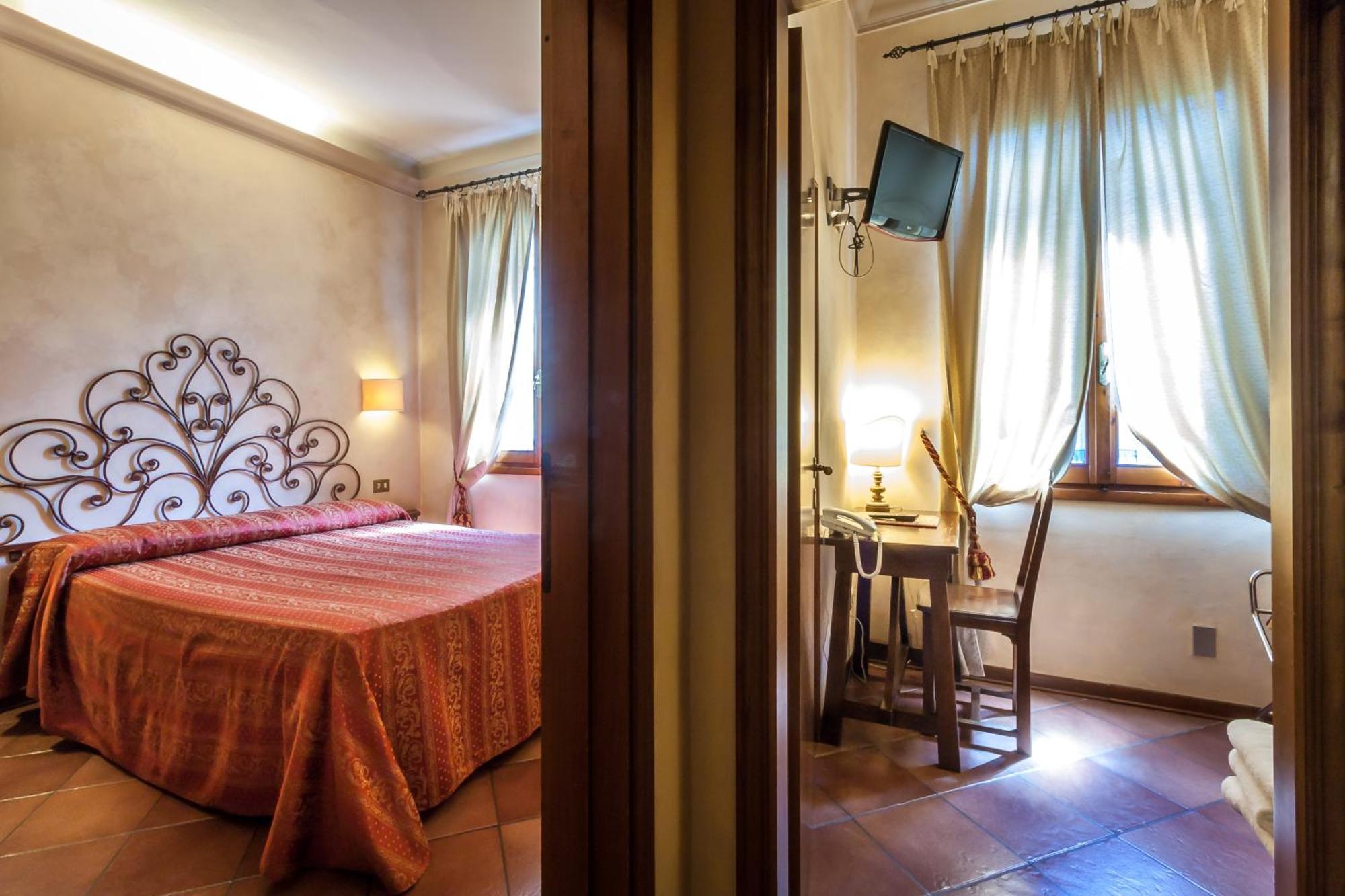 Triple Room,1217608825:JPEG