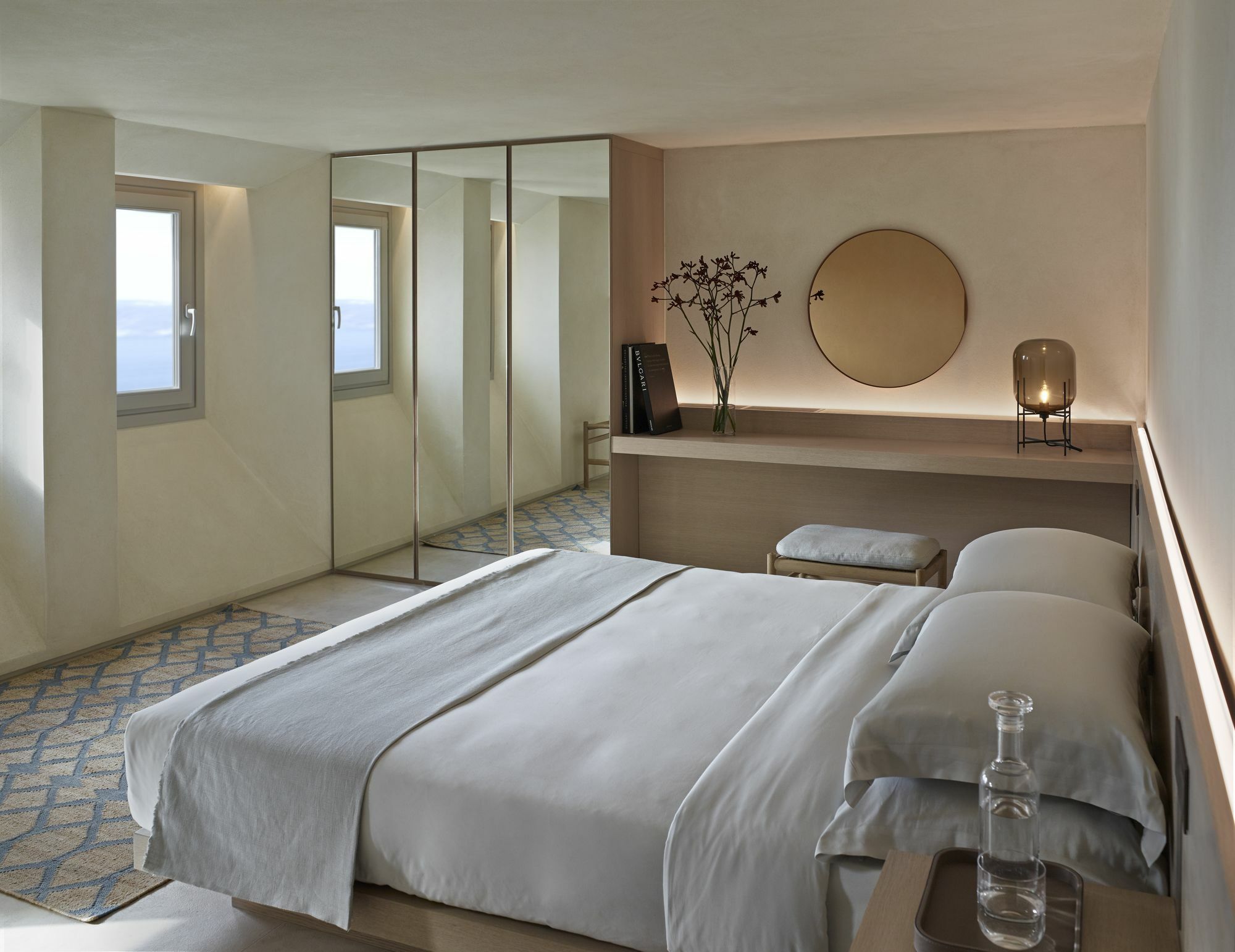 Interconnecting Aeolus-Lava Suites,849003998:JPEG