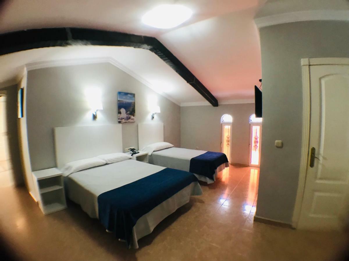 Dobbeltrom Economy uten vinduer