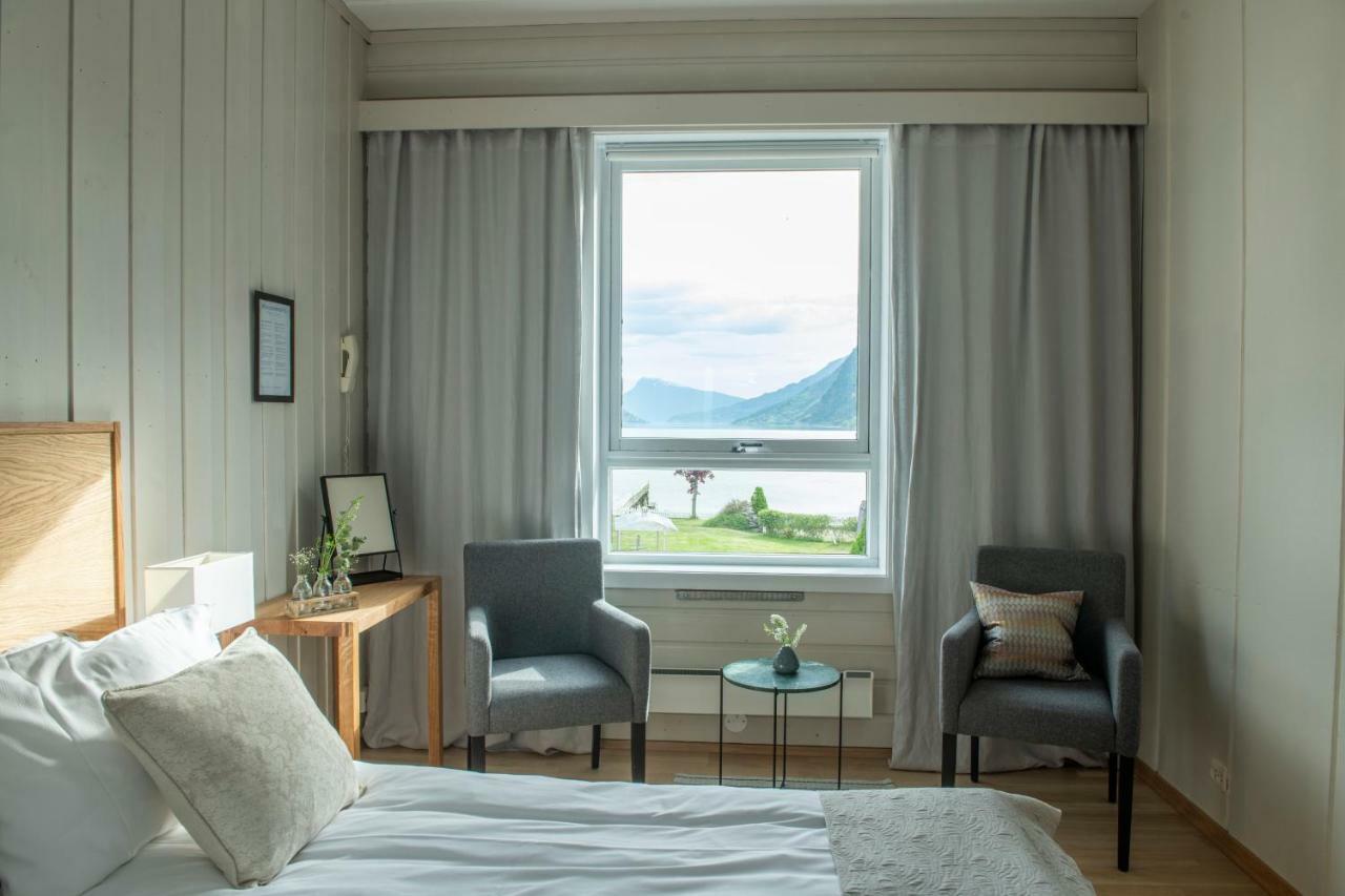 Dobbeltrom med fjordutsikt