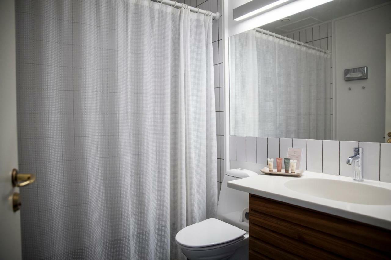 Junior Suite with Balcony,909990571:JPEG