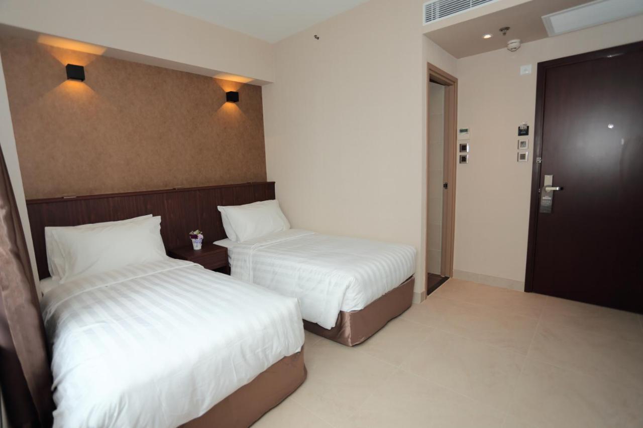 Staycation Twin Room room upgrade & Late Check Out