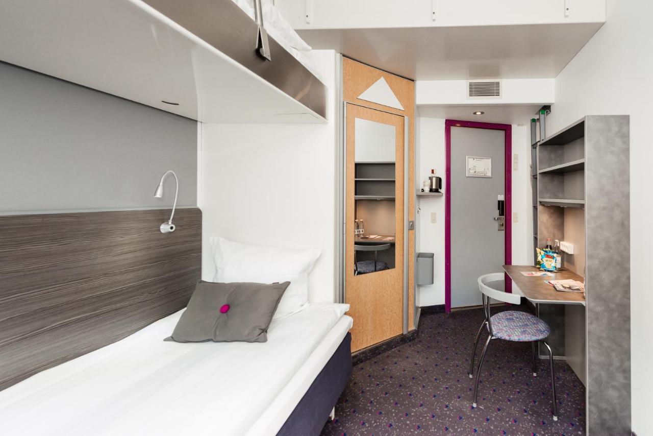 Standard Family Room,1403765762:JPEG