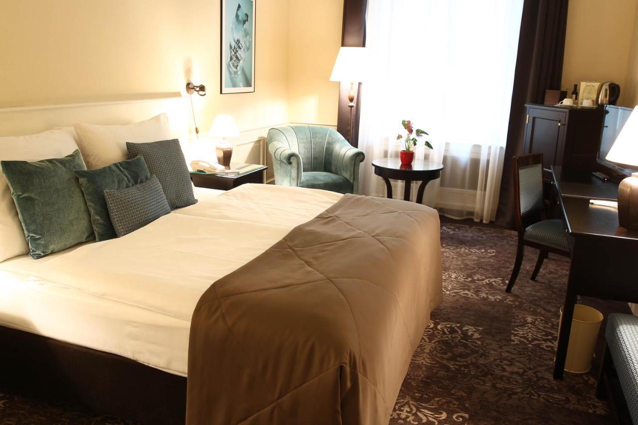 Deluxe Double or Twin Room,912969319:JPEG