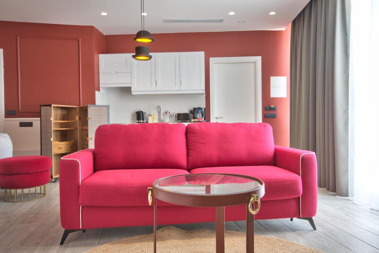 Executive Penthouse Kitchenette & Outdoor Spa Bath