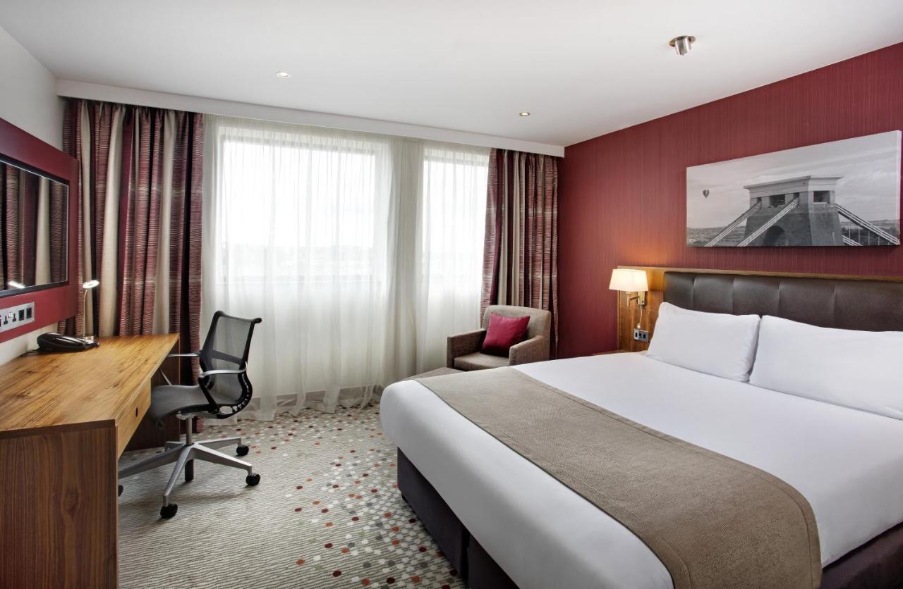 Rom Premium med king-size-seng og sovesofa