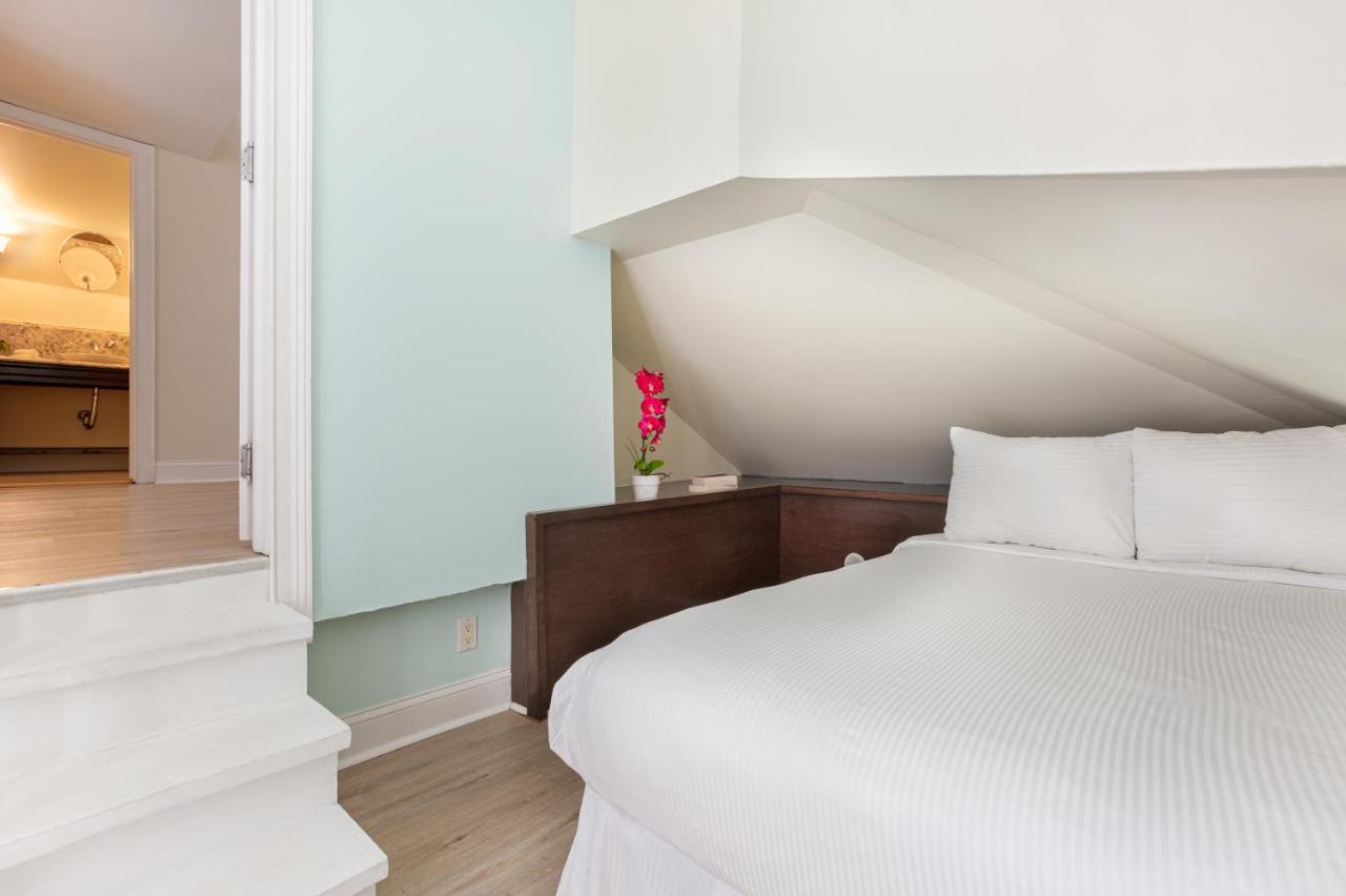 Private Loft Suite