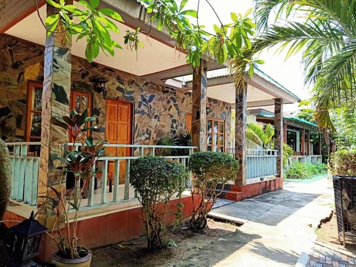 Family Room with Garden View,1208991904:JPEG