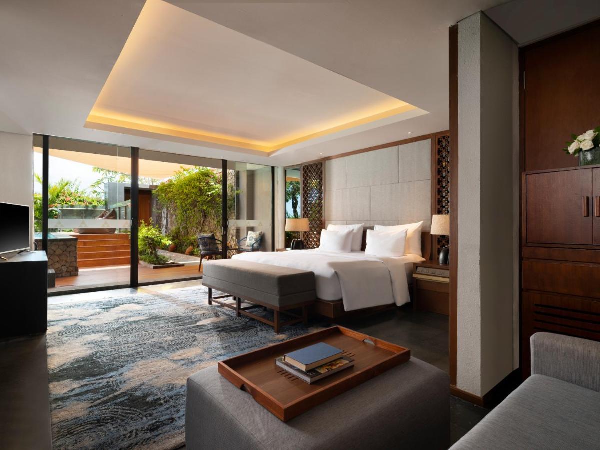 Three Bedroom Ocean Front Pool Villa Benefits
