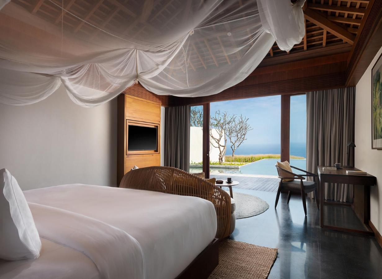 Cliff Pool Villa Three Bedrooms Ocean View