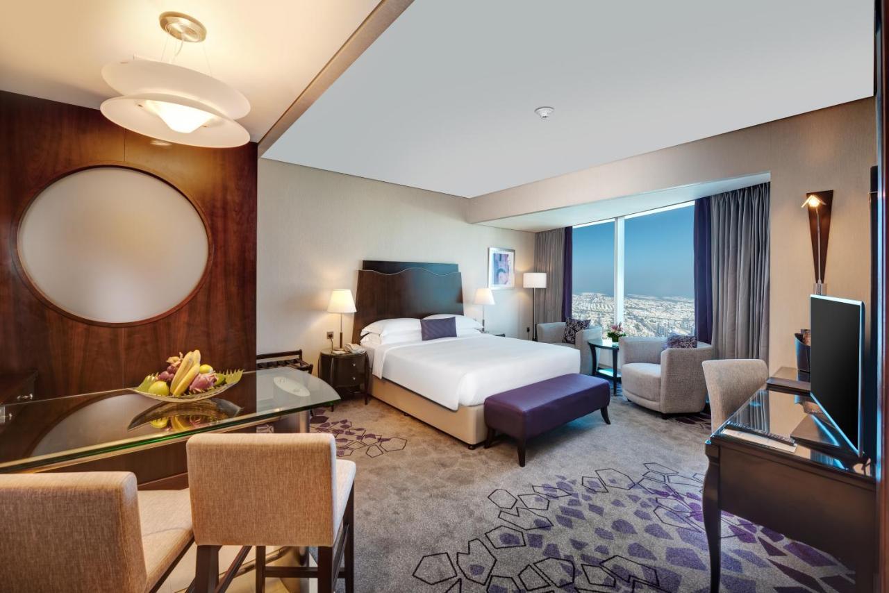 Spacious Room Complimentary Club Rotana Lounge Access Including Happy Hour Continuous Soft Beverage Flow