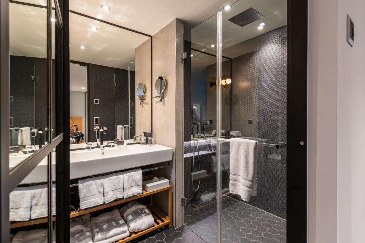 Superior Queen Silver