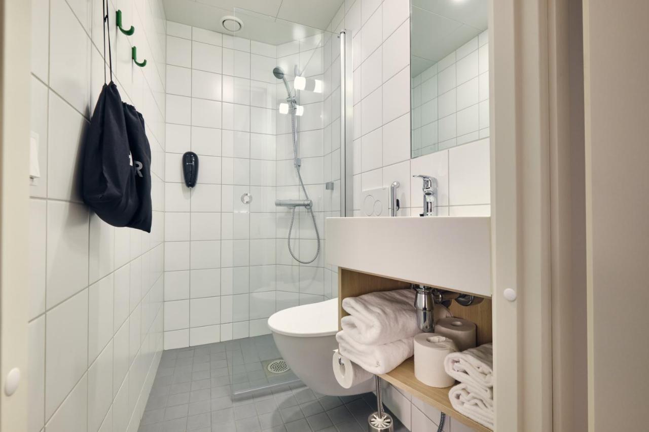 Standard - Kolmen hengen huone