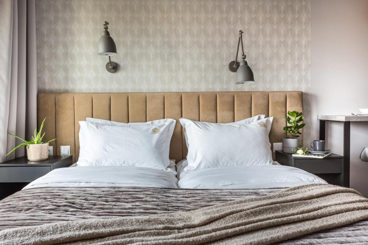 Studio Balcony