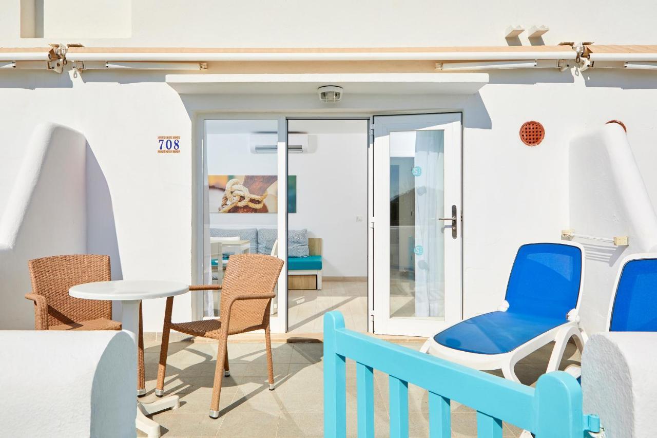 One-Bedroom Apartment with Sea View and Terrace,979344193:JPEG
