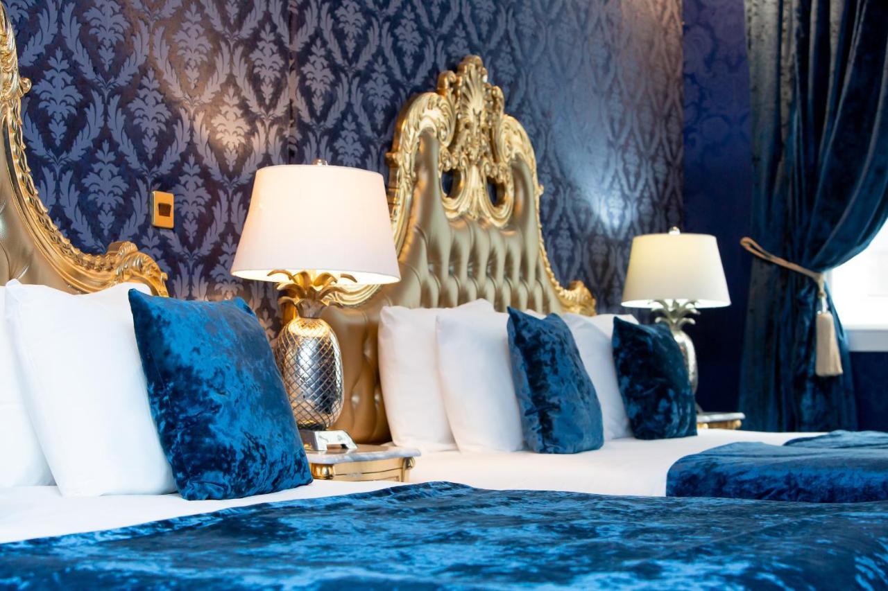 Luxury Suite - Sleeps 6