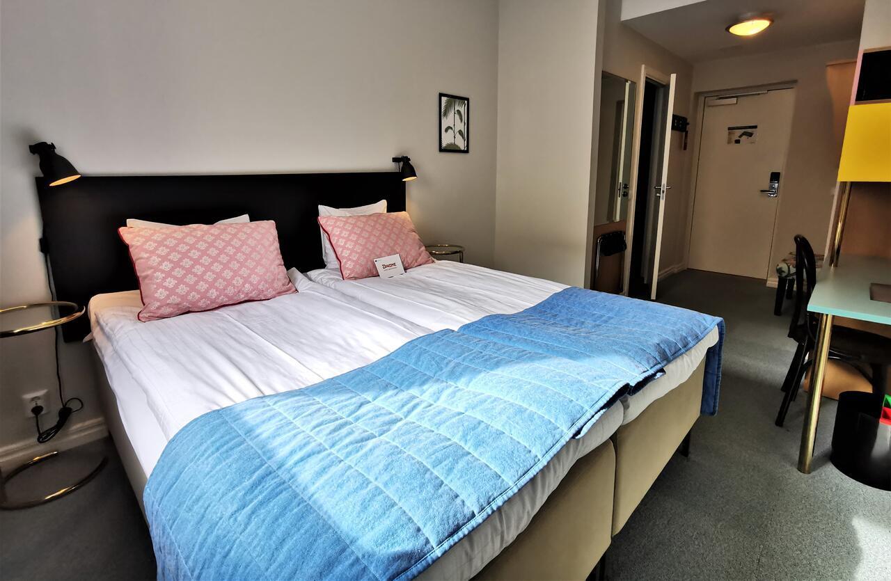 Twin Room,1216667083:JPEG