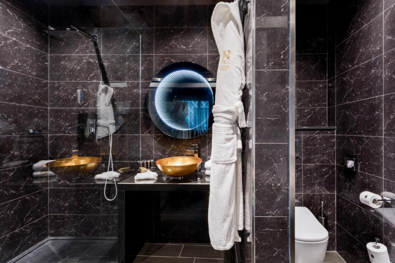 Elegant Room Spa Access,990223405:JPEG