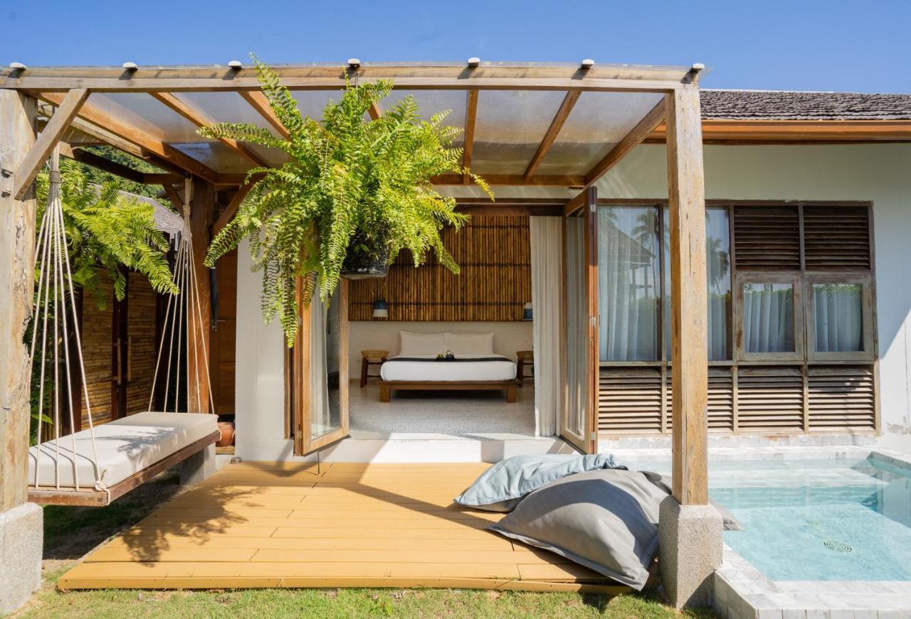 Villa Pool Deluxe