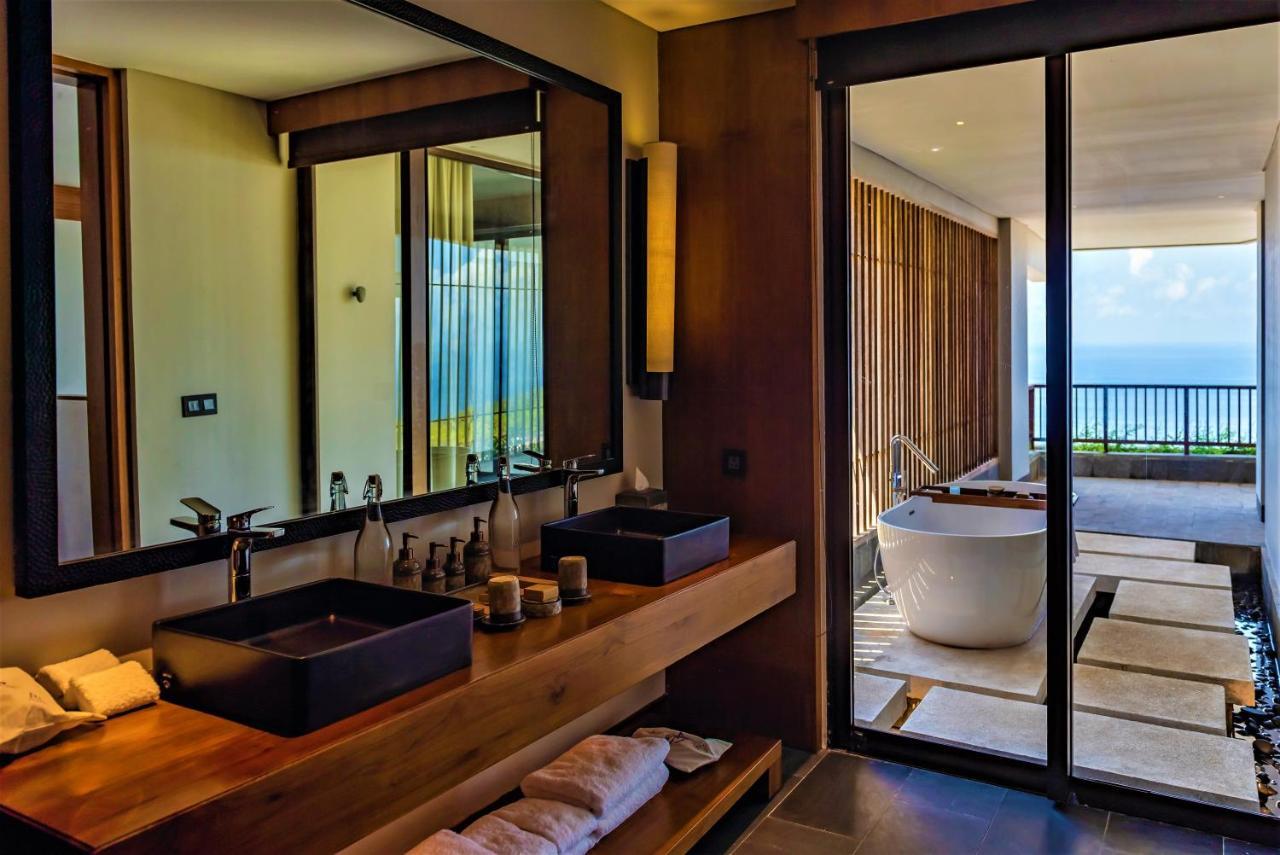 Sky Pool Penthouse – Two Bedrooms