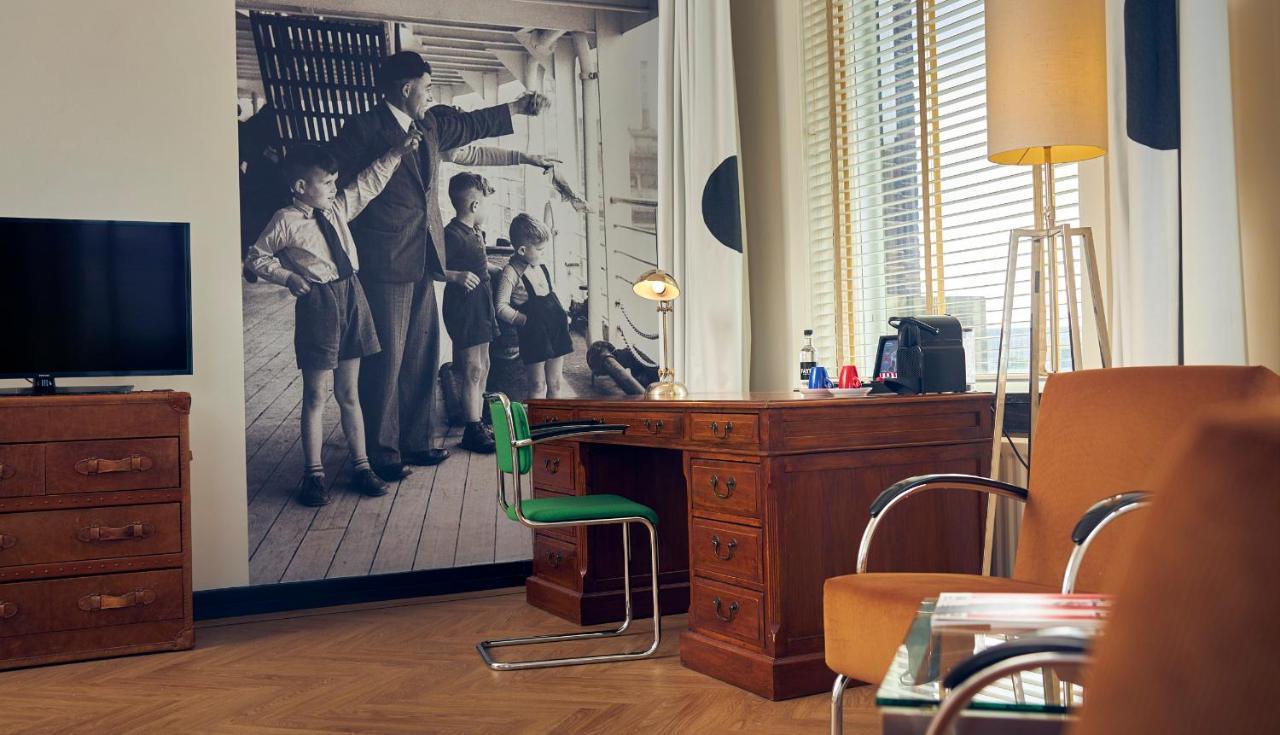 Maaszijde Room