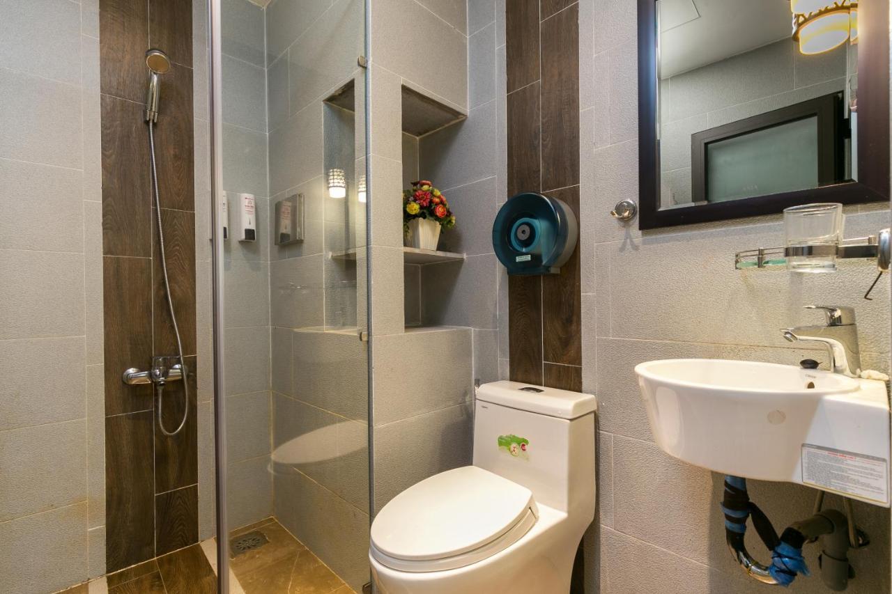 Studio with Balcony,1038147004:JPEG