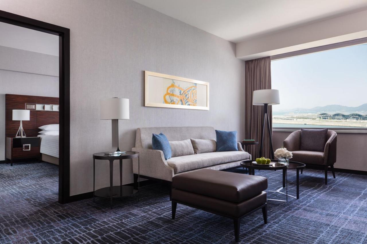 1 King Bed Sea View Executive Lounge Access Large Suite,998807406:JPEG