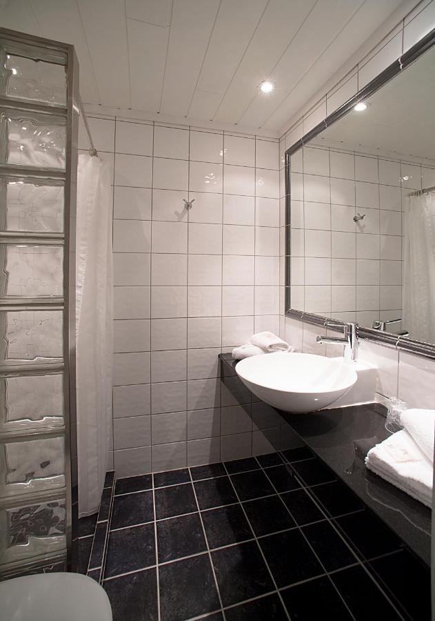 Deluxe Suite With Valley View