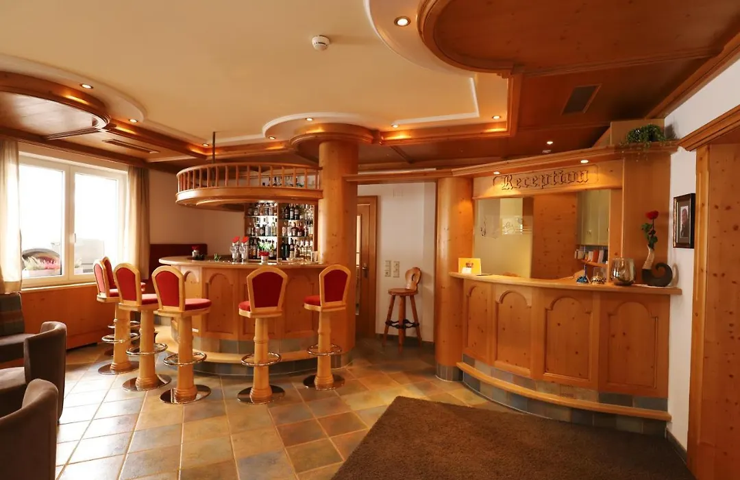 Hotel Charly-1
