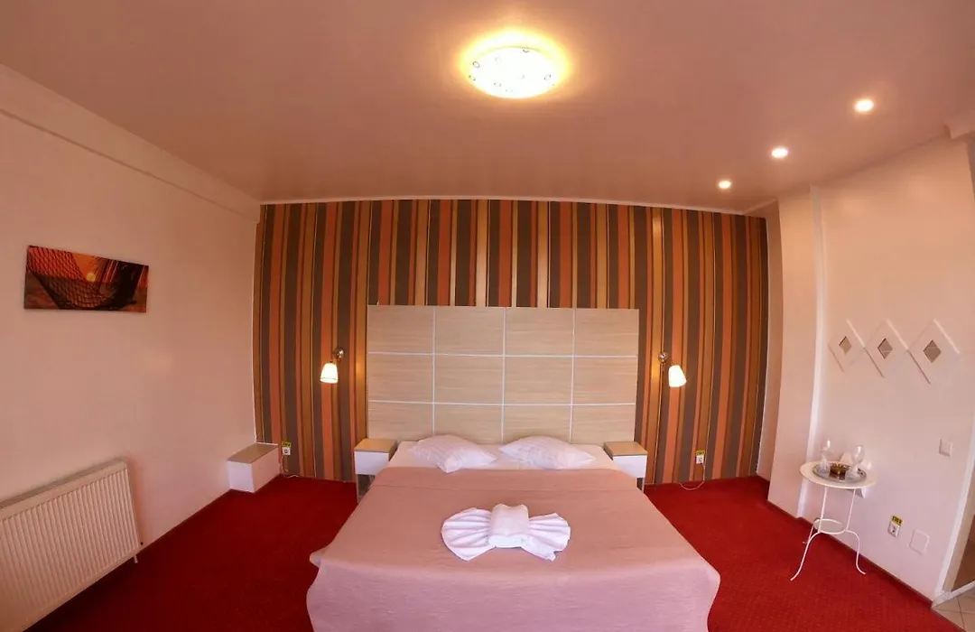 Hotel Mon Caprice-1