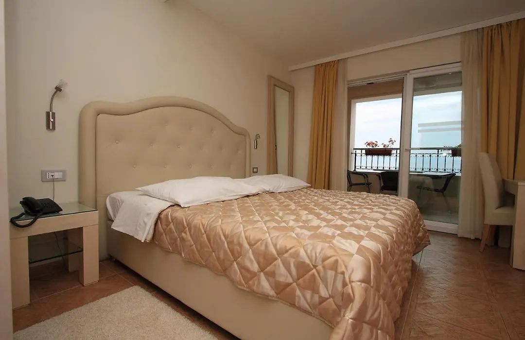 Aparthotel Natalia Podgora-1