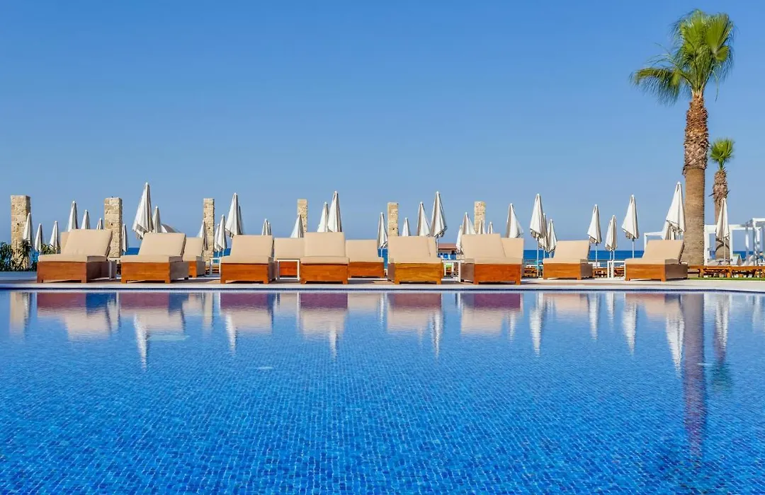 Flamingo Paradise Beach Hotel - Adults Only-1