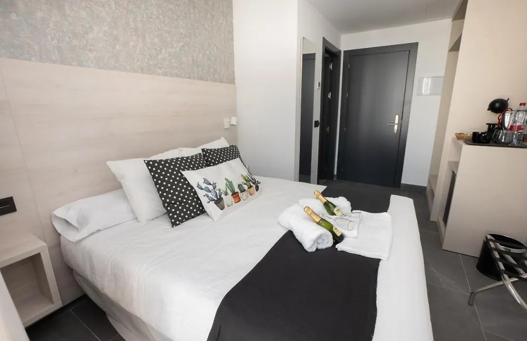 Nerja-Centro-Jacuzzi- Mirador De La Ermita- Adults Recommended-1