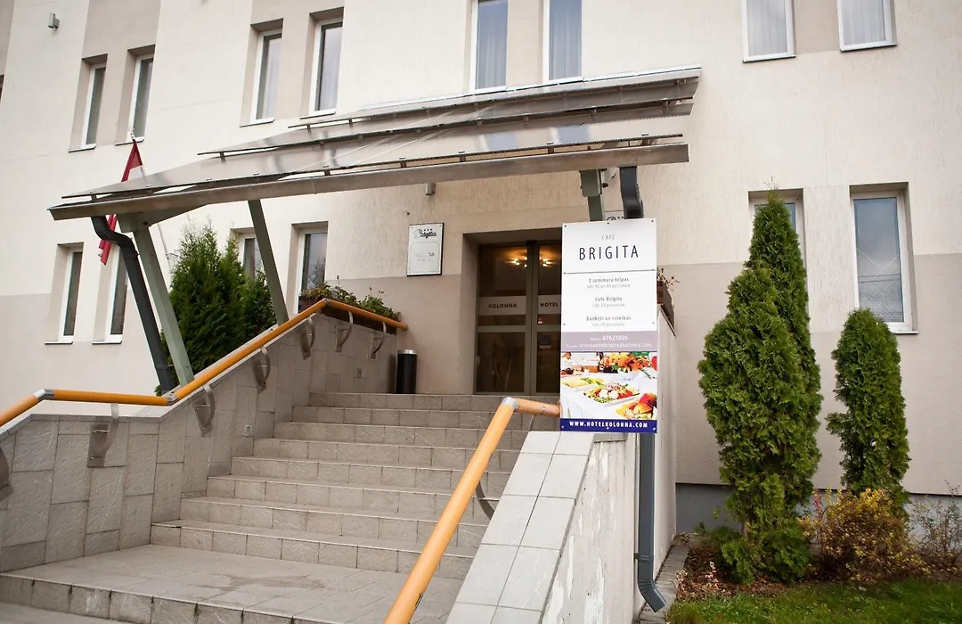 Kolonna Hotel Brigita-1