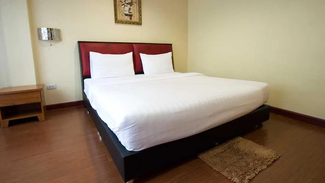 Bluebird Inn Pattaya-1
