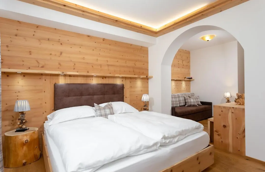 Hotel Pareda-1