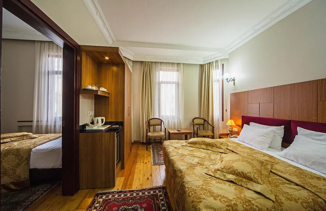 Hippodrome Hotel-1