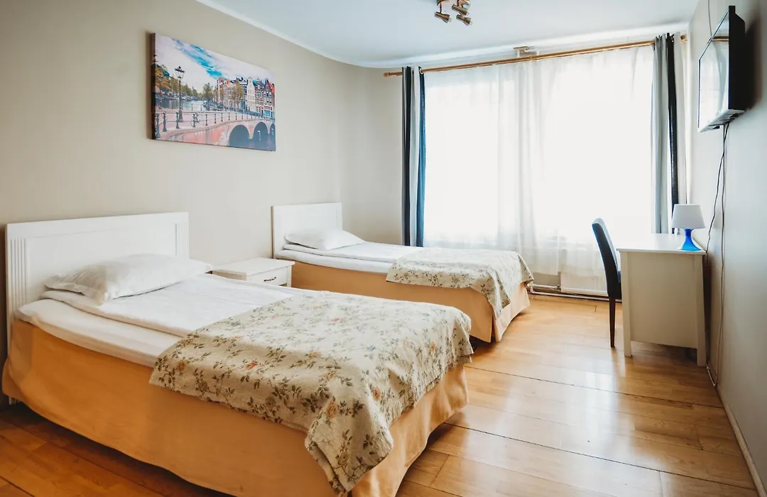 Economy Hotel-1