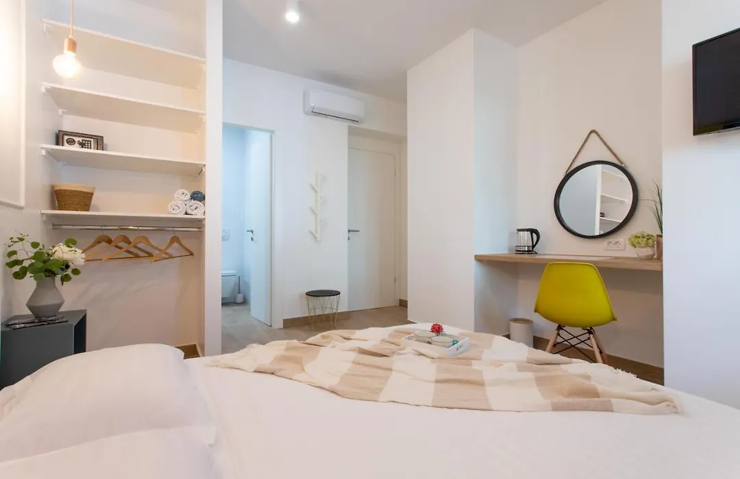 Sweet Rooms-1