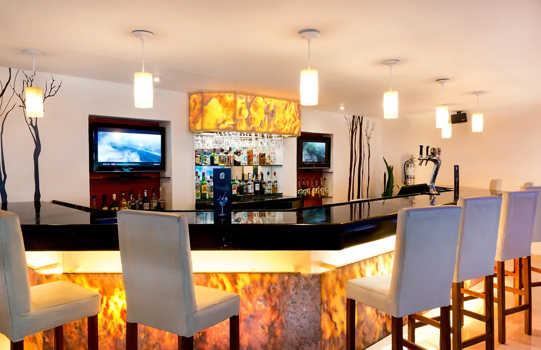 Flamingo Cancun All Inclusive-1
