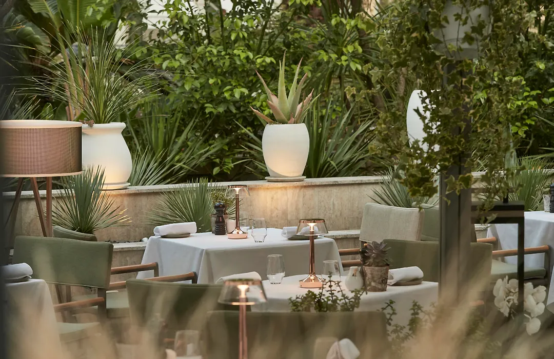Hotel Barriere Le Gray D'Albion-1