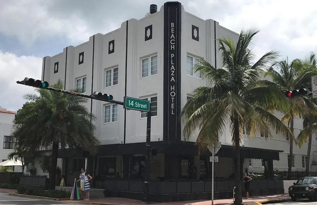 South Beach Plaza Hotel-1
