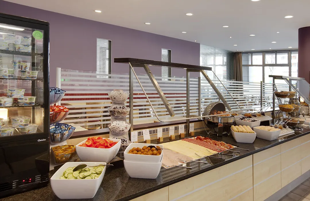Holiday Inn Express Berlin City Centre By Ihg-1