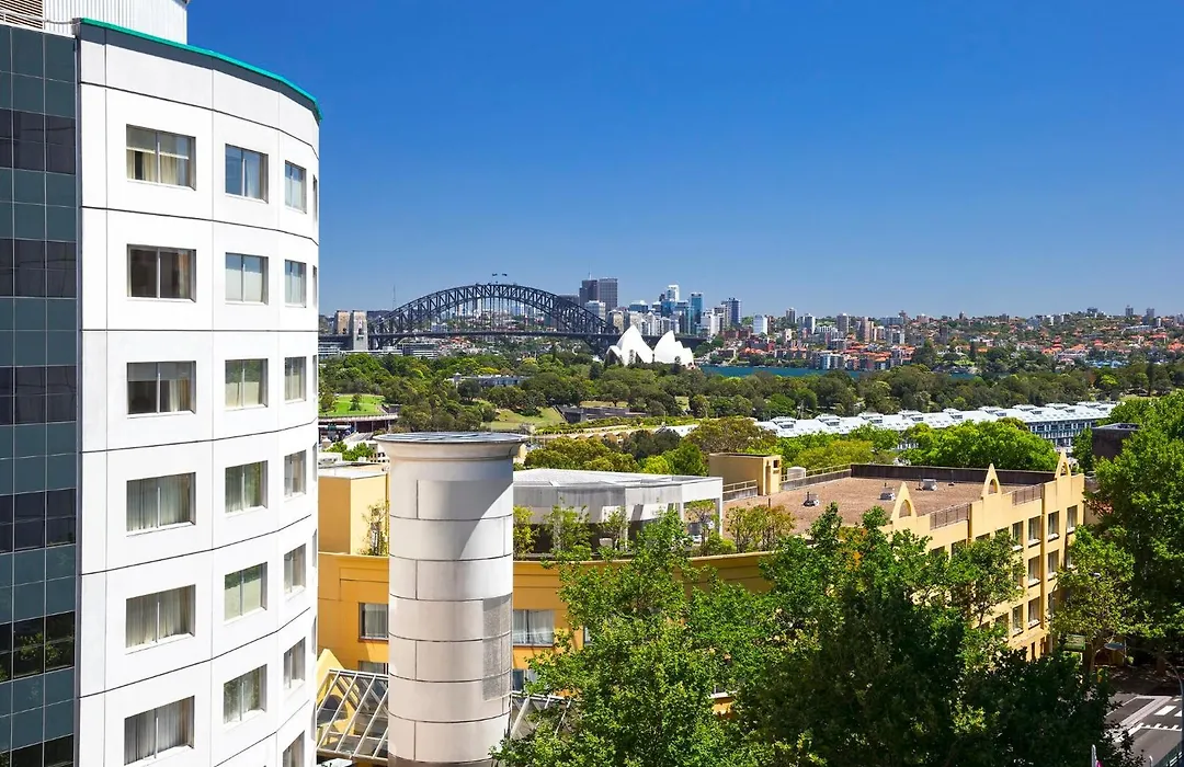 Holiday Inn Sydney Potts Point-1