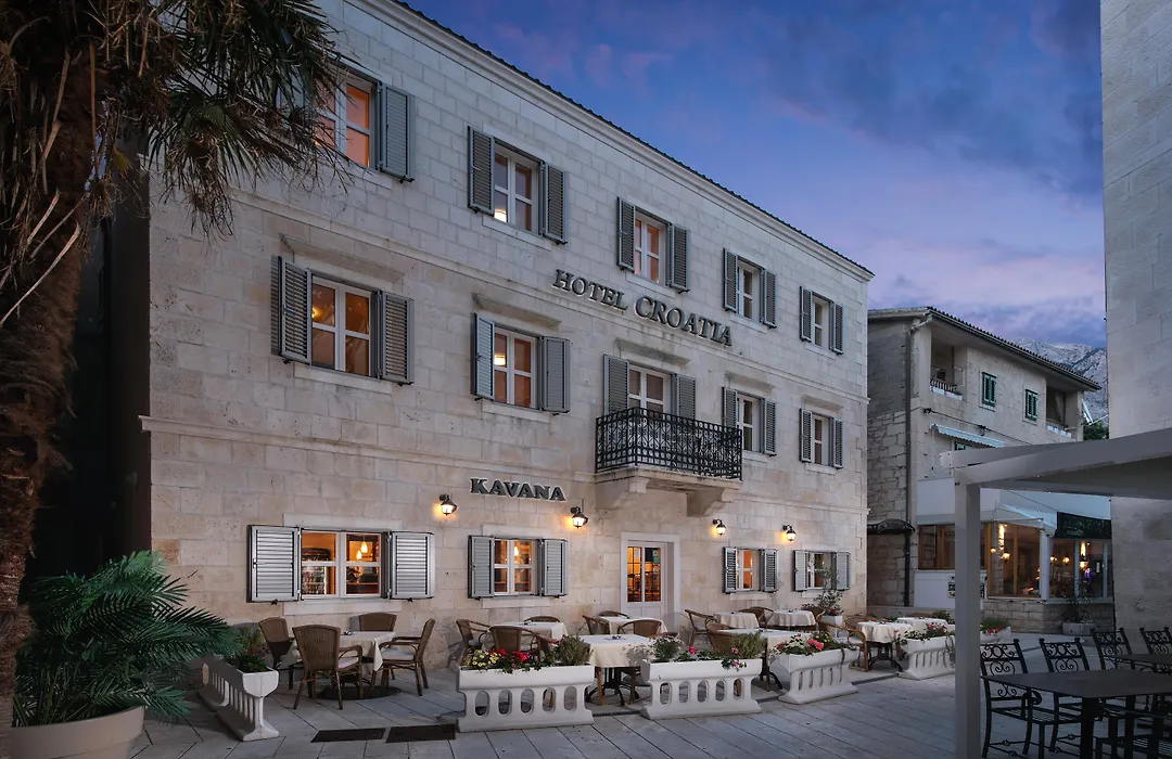 Hotel Croatia-1