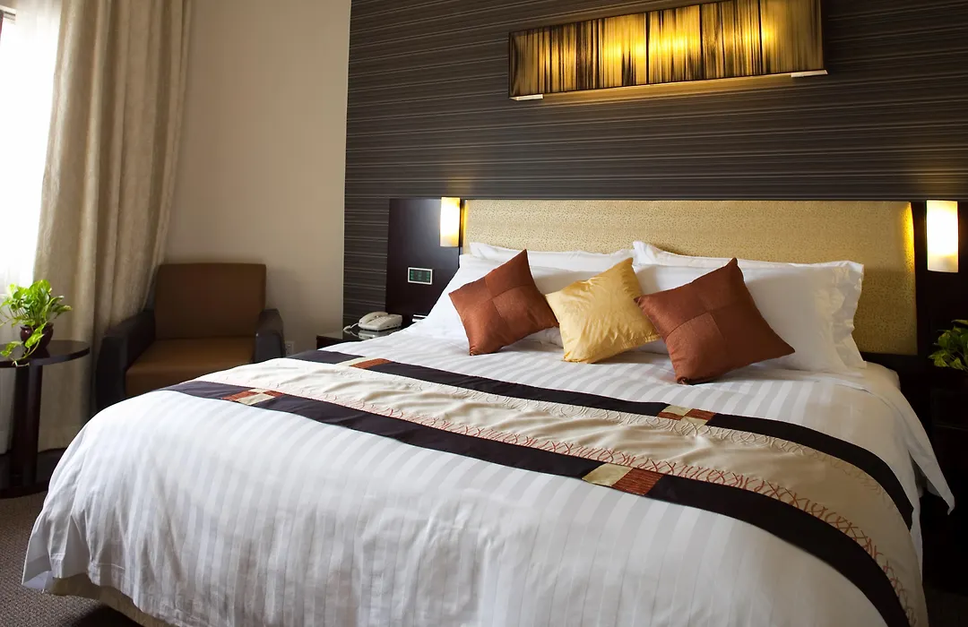Hotel Royal Queens-1