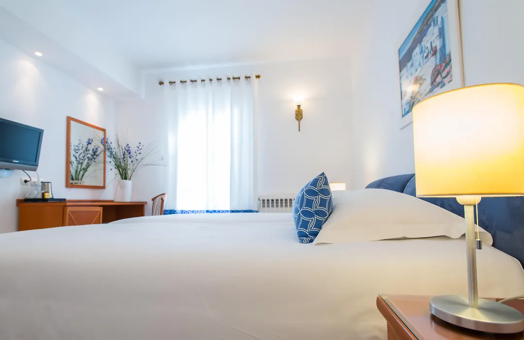 Hotel Adonis-1