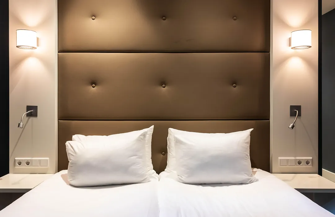 Hotel Jl No76-1