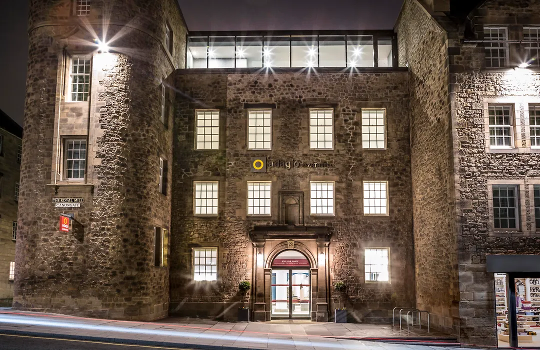 Aparthotel Adagio Edinburgh Royal Mile-1