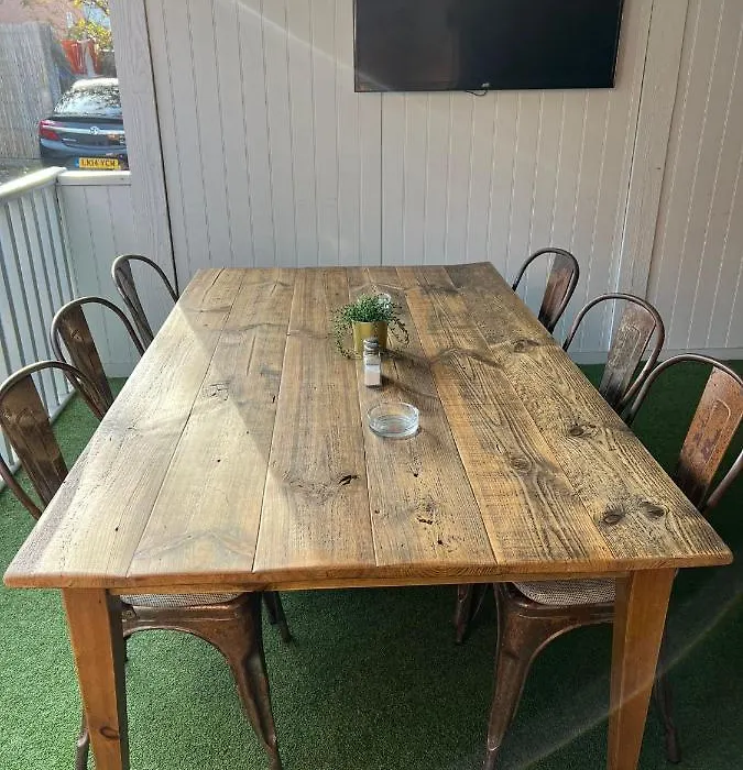 The Pig And Whistle-1